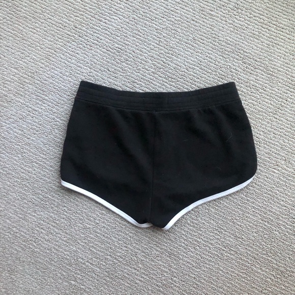 Hollister Shorts - Picture 3 of 3